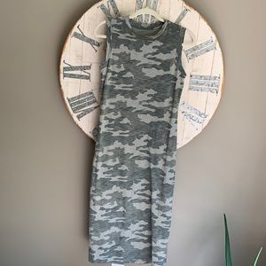 Universal Threads camo tshirt dress